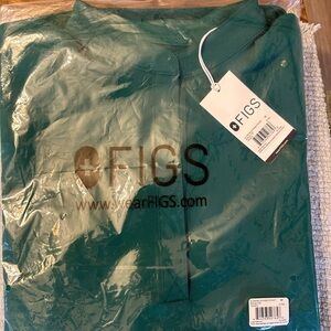 FIGS Hunter Green Rafaela Medium Top NWT